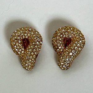Vintage Women’s Beautiful Rhinestone Gold Tone Classic Clip On Earrings